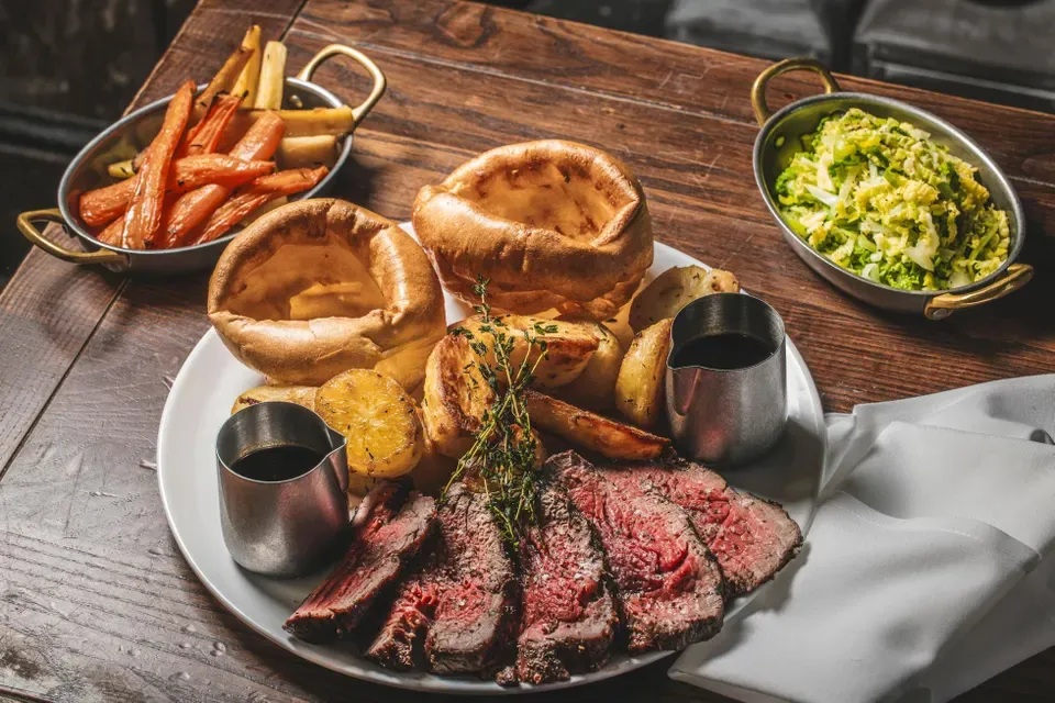 Sunday Roast: Nedělní rituál, který dokáže zastavit národ