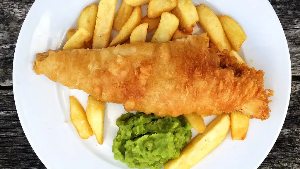 Fish and Chips: Národní poklad v mastném papíru
